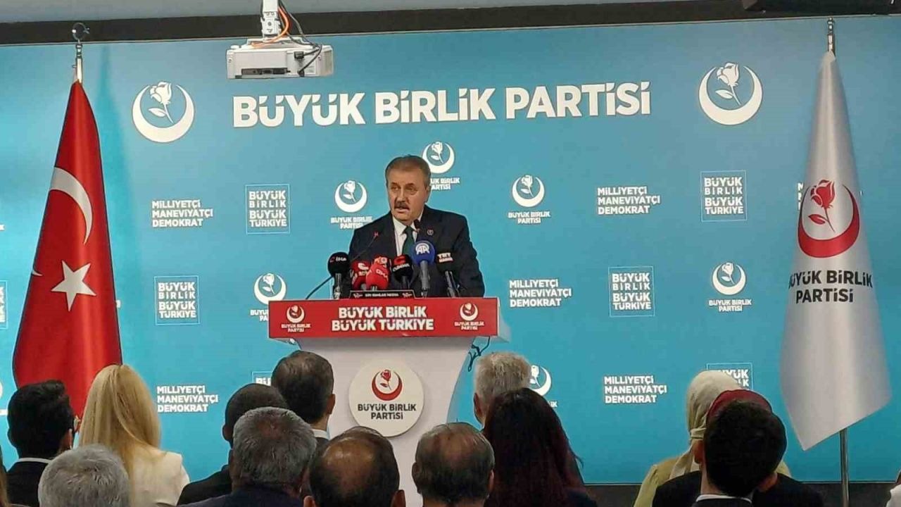 BBP Genel Başkanı Destici: "Kayıp mürettebatı bulmak için bütün imkanlar seferber edildi"