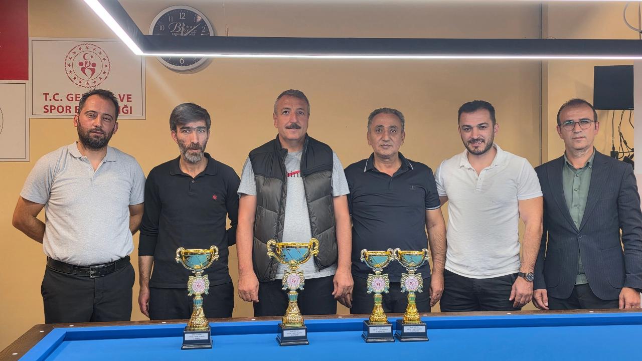 Billardo heyecanı sona erdi: 2. etap şampiyonu Yunus Şah oldu