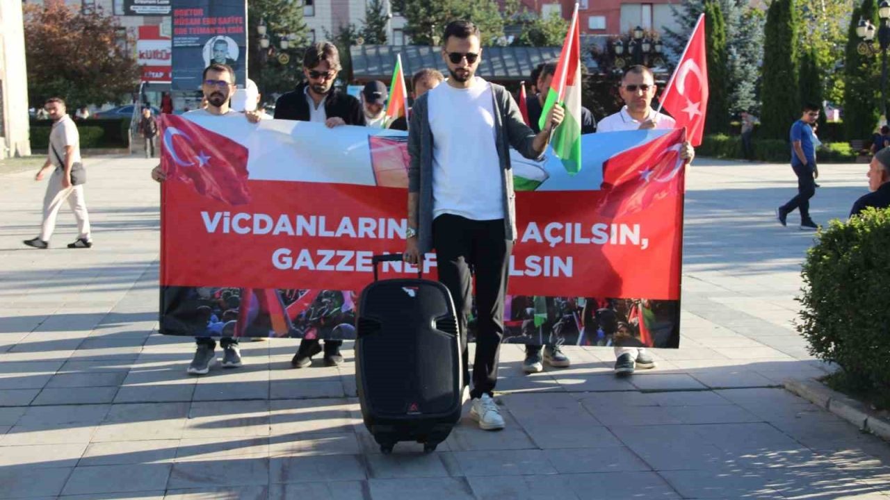 Erzurum’da sağlıkçılar 150 haftadır Gazze için yürüyor