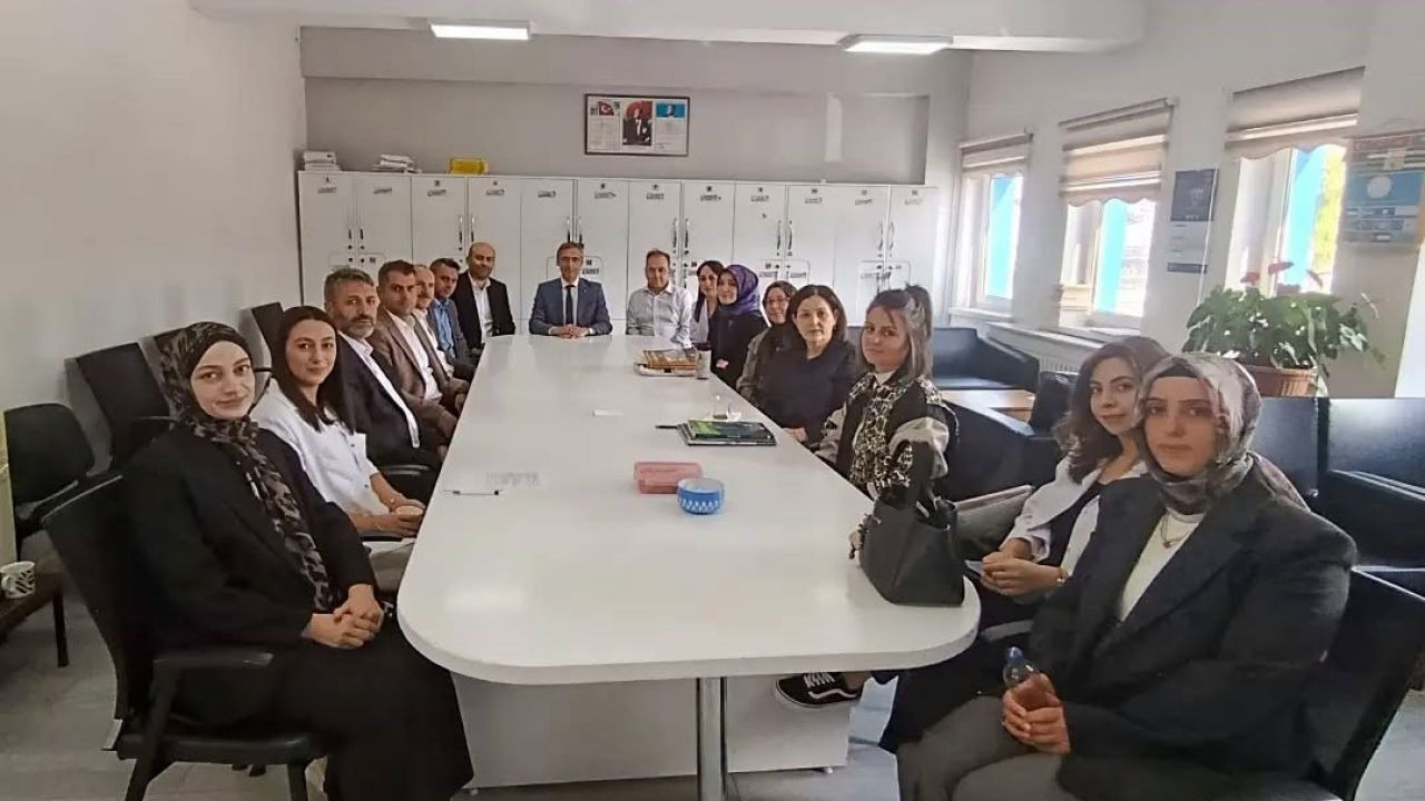 Kahraman'dan okullara ziyaret