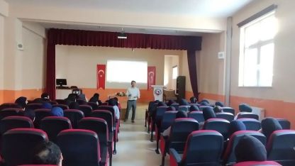 12. sınıf öğrencilerine YKS ve tercih süreci anlatıldı