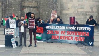 Erzurum’da sağlıkçılar 151. kez Gazze için yürüdü