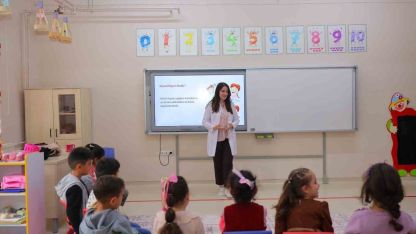 Öğrenciler sağlık hızmetleri konusunda bilgilendirildi