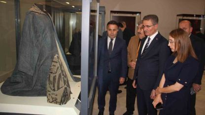 Mevlana’nın hırkası ve Şems-i Tebrizi’nin serpuşu Erzurum’da sergileniyor