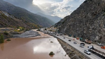 Erzincan’da sel ve heyelanın yol açtığı tahribat havadan görüntülendi