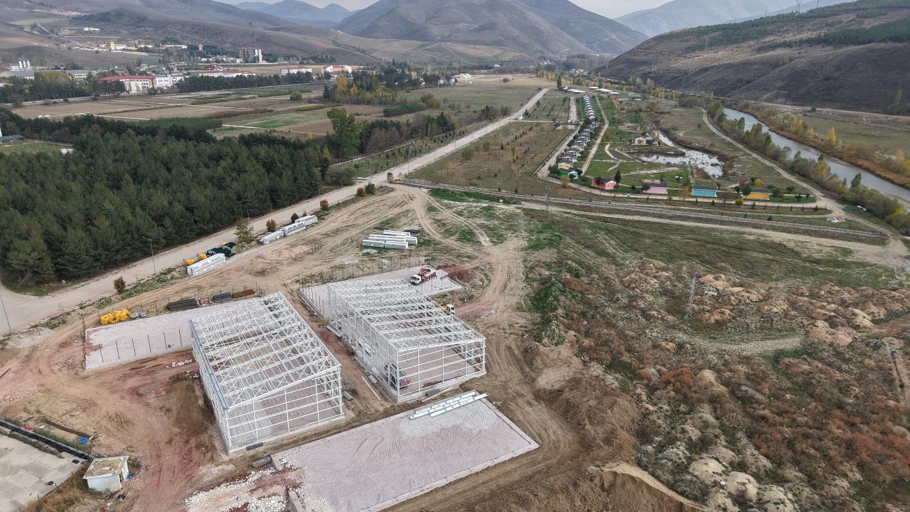 Bayburt Belediyesi’nden modern spor kompleksi: Sosyal yaşam ve spor bir arada