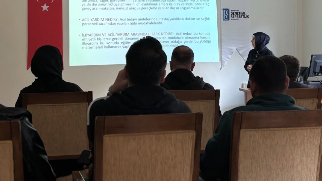 Bayburt’ta ilk yardım semineri düzenlendi