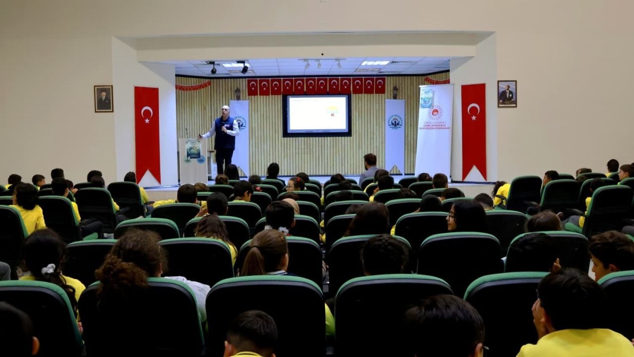Bayburt’ta öğrencilere iklim değişikliği eğitimi verildi
