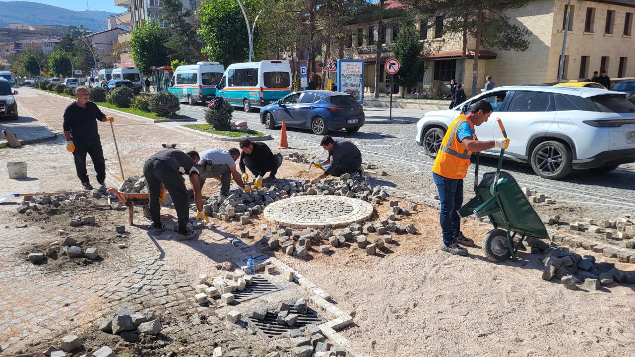 Cumhuriyet Caddesi’nde ilk etap tamamlandı, 2. etap başladı