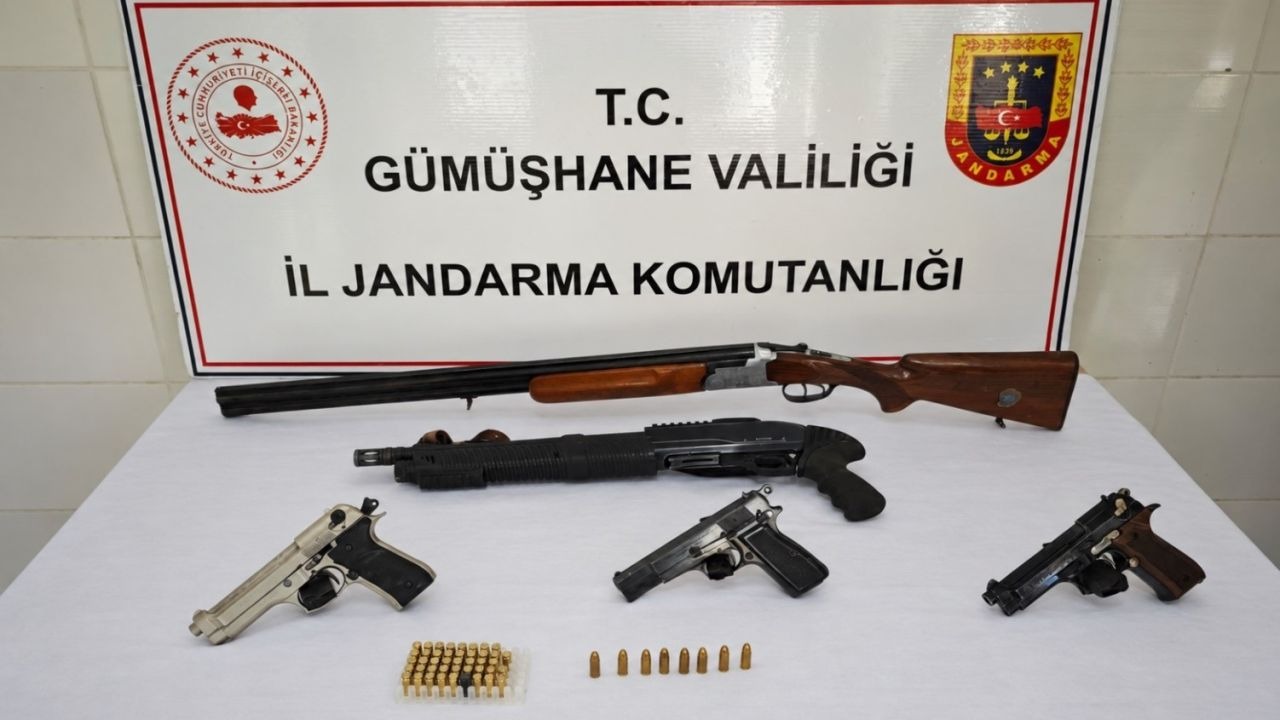 Gümüşhane’de kaçak silah ve içki operasyonu