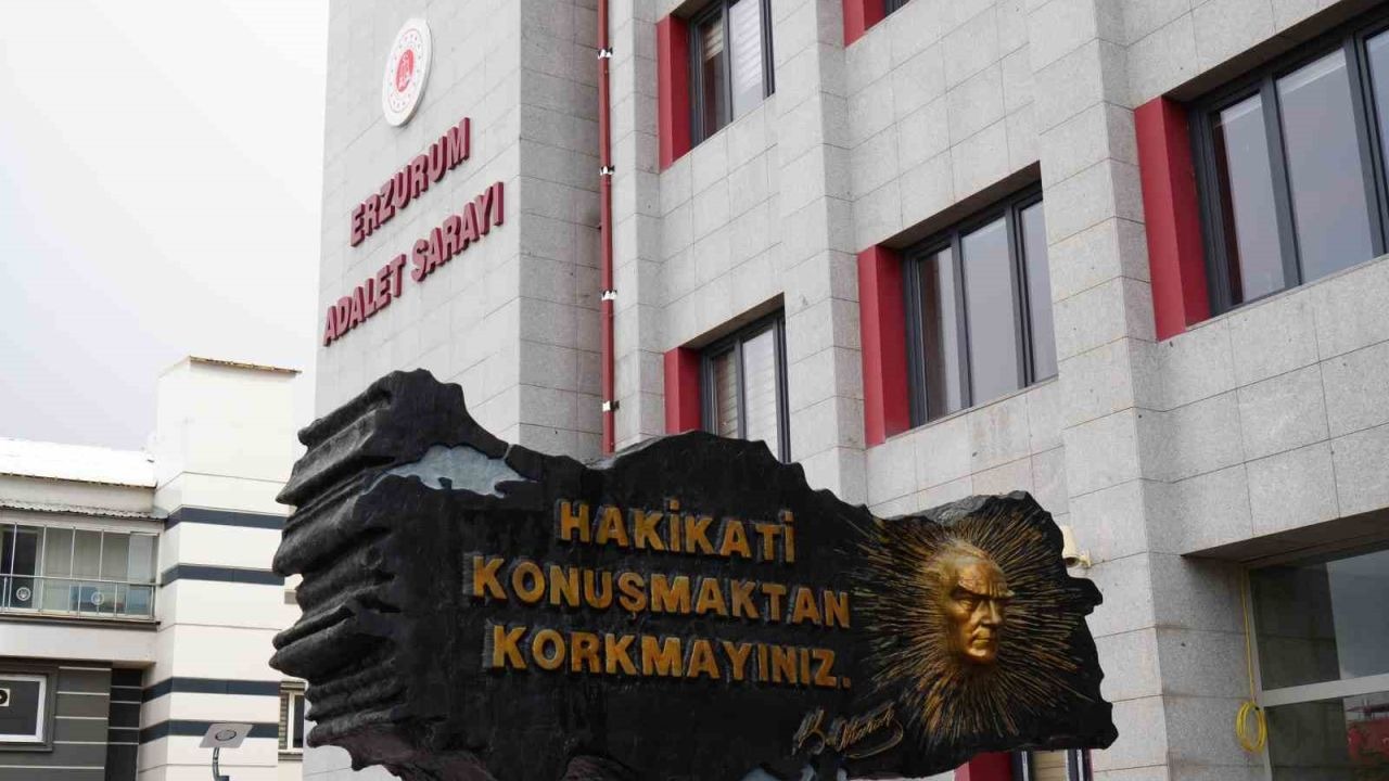 İşte Erzurum’da hukukçuların yapay zekâya bakışı: "Teknikte evet, vicdanda hayır"
