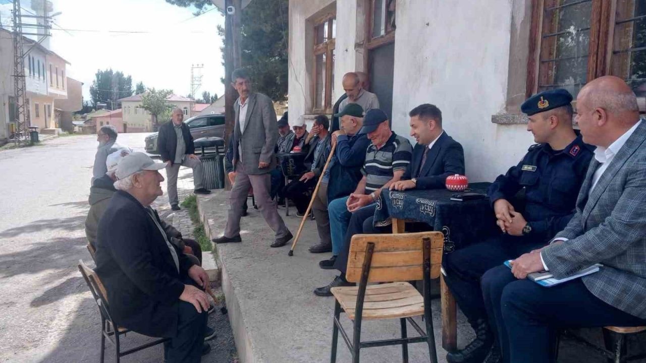 Kaymakam Yıldırım köylerde vatandaşların taleplerini dinledi