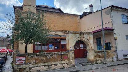 Taşları dökülen tarihi Tuzcuzâde Camii için müjdeli haber